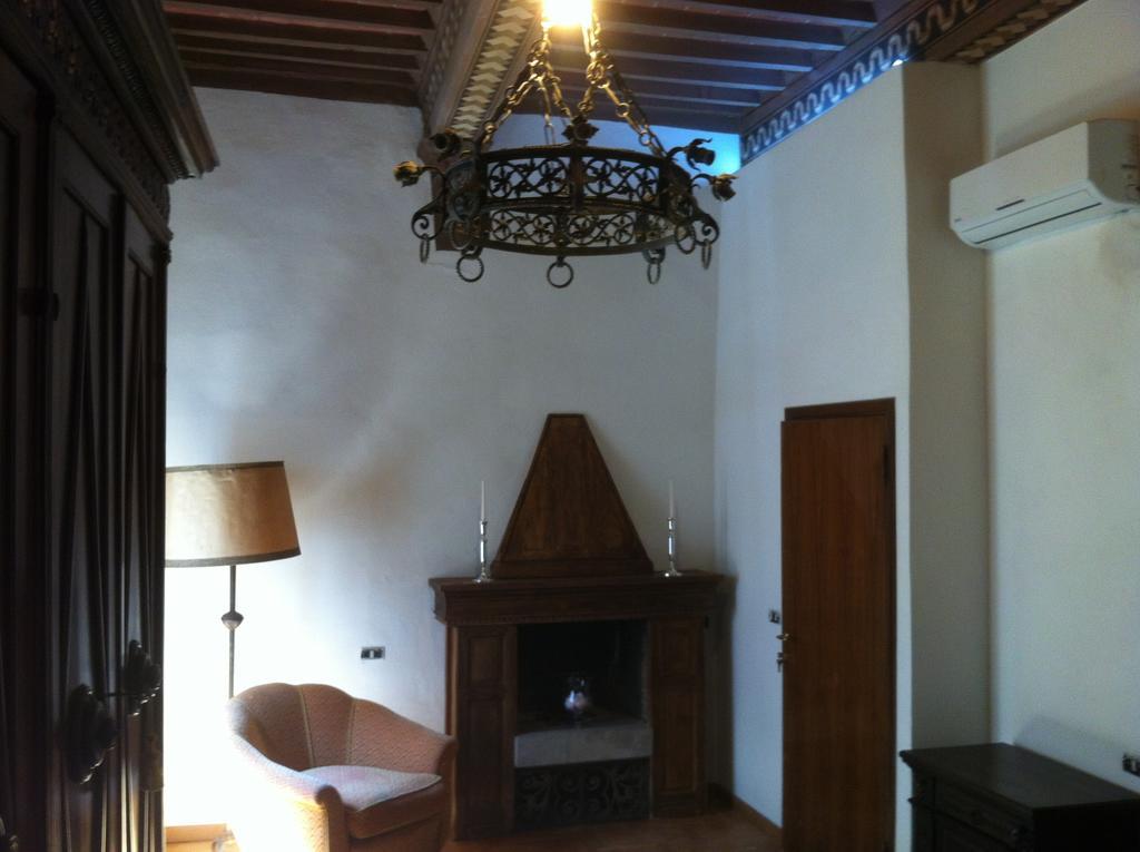 Camere D'Epoca Σιένα Δωμάτιο φωτογραφία